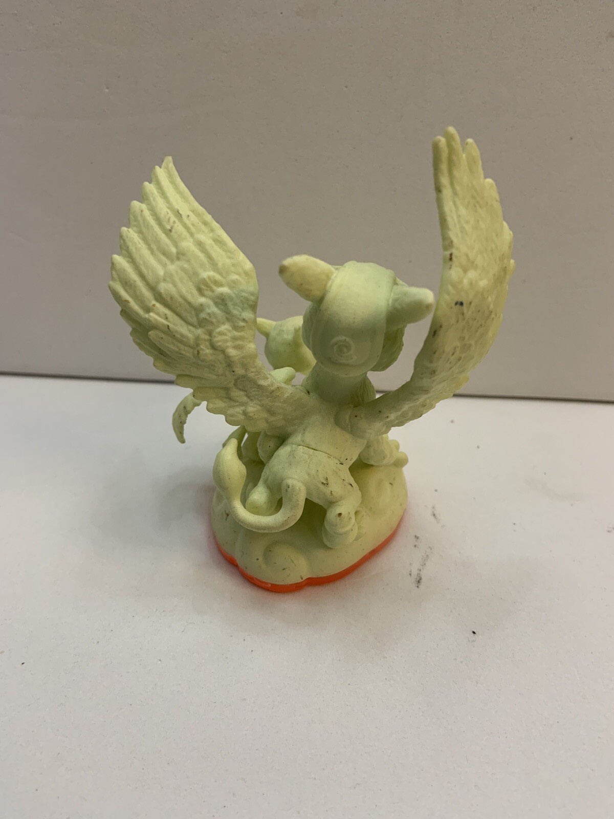 Skylanders Giants Sonic Boom & Cynder Glow in the Dark Figures Activision 2012