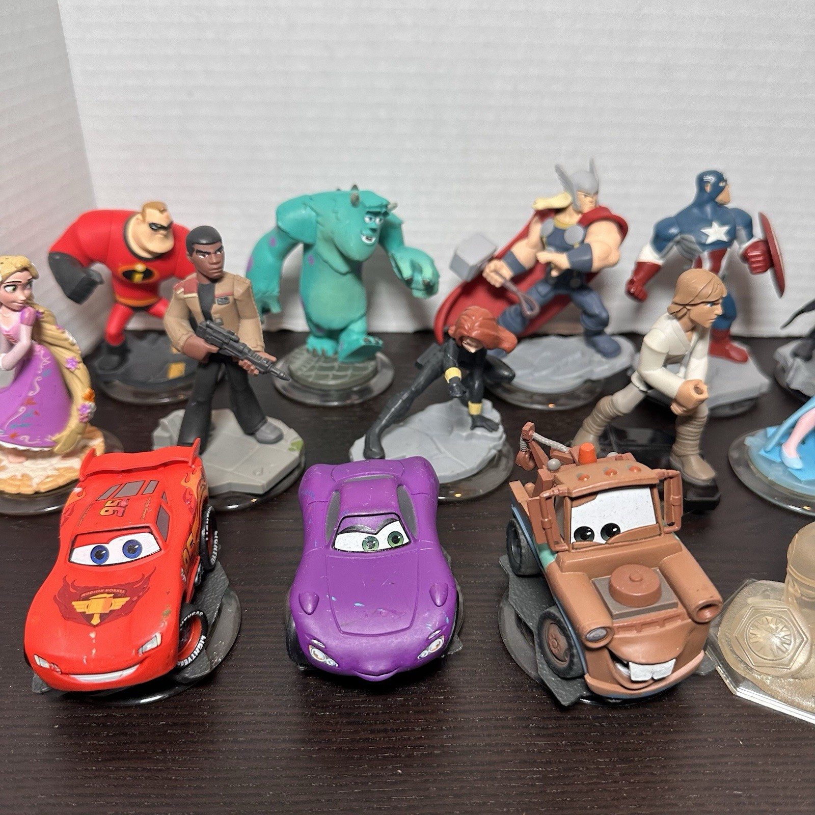 Disney Infinity Figures And Levels Marvel Star Wars & More