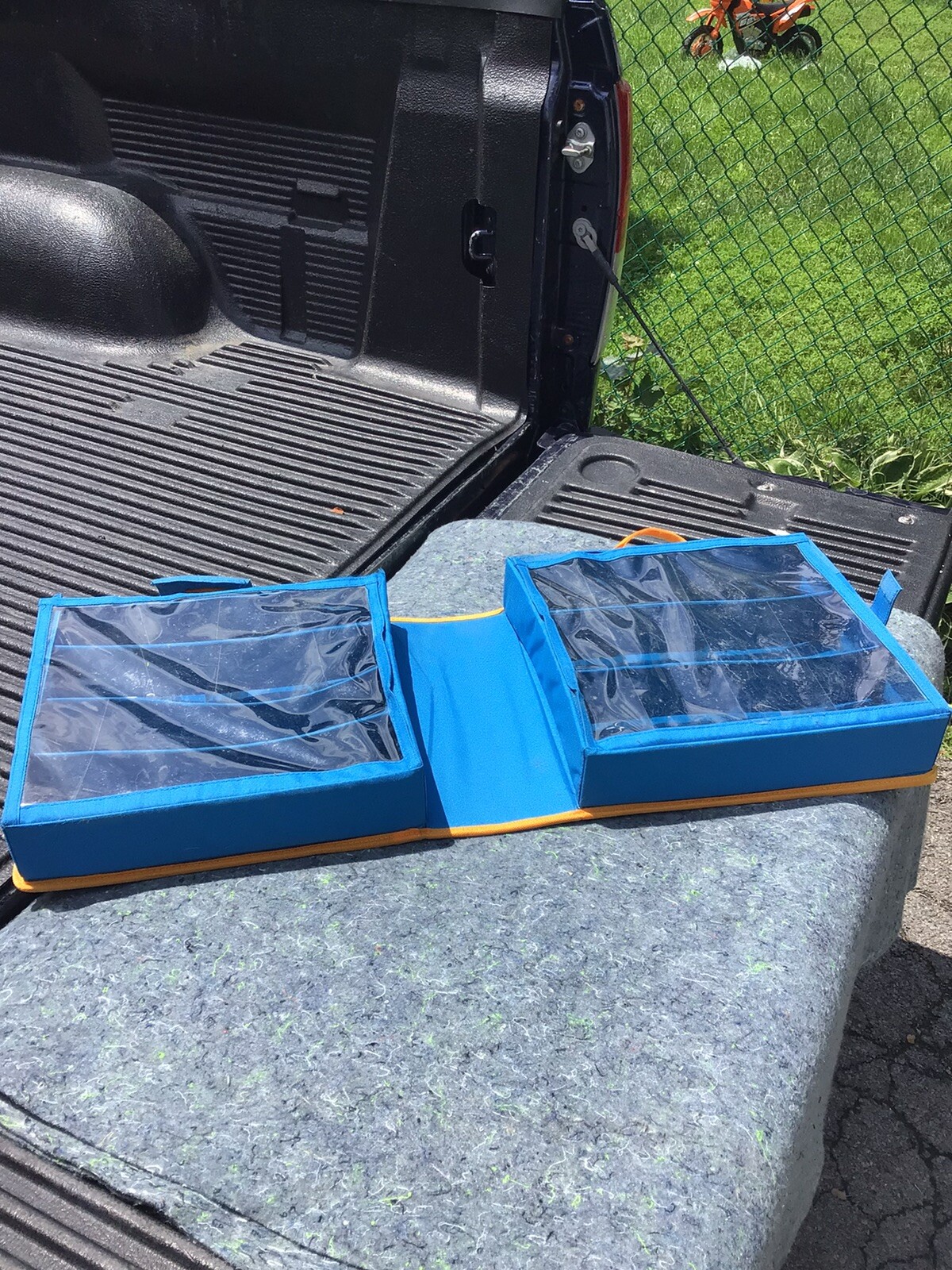 NOS 2012 Skylanders Giants Carrying Case Holds Figures, Portals, Cords, Games