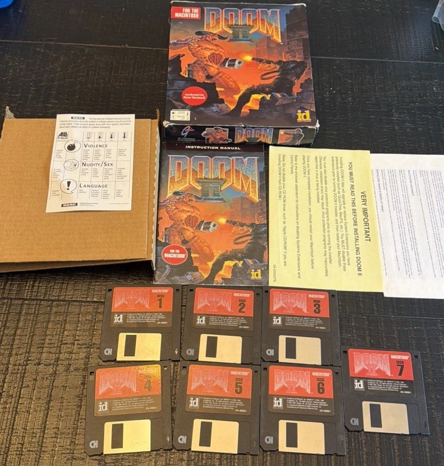 Doom II 2 Macintosh Apple Big Box Floppy Disk Ver 1.0 id Software 1994 CIB Rare