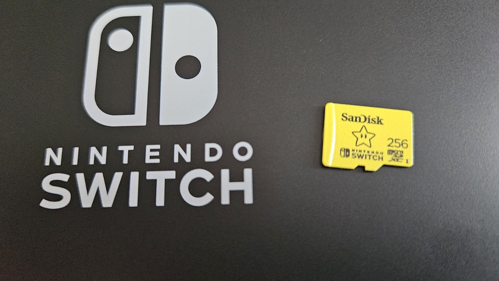 Nintendo Switch Console (Case, Controller, Free Game, 256GB SD Card incuded)