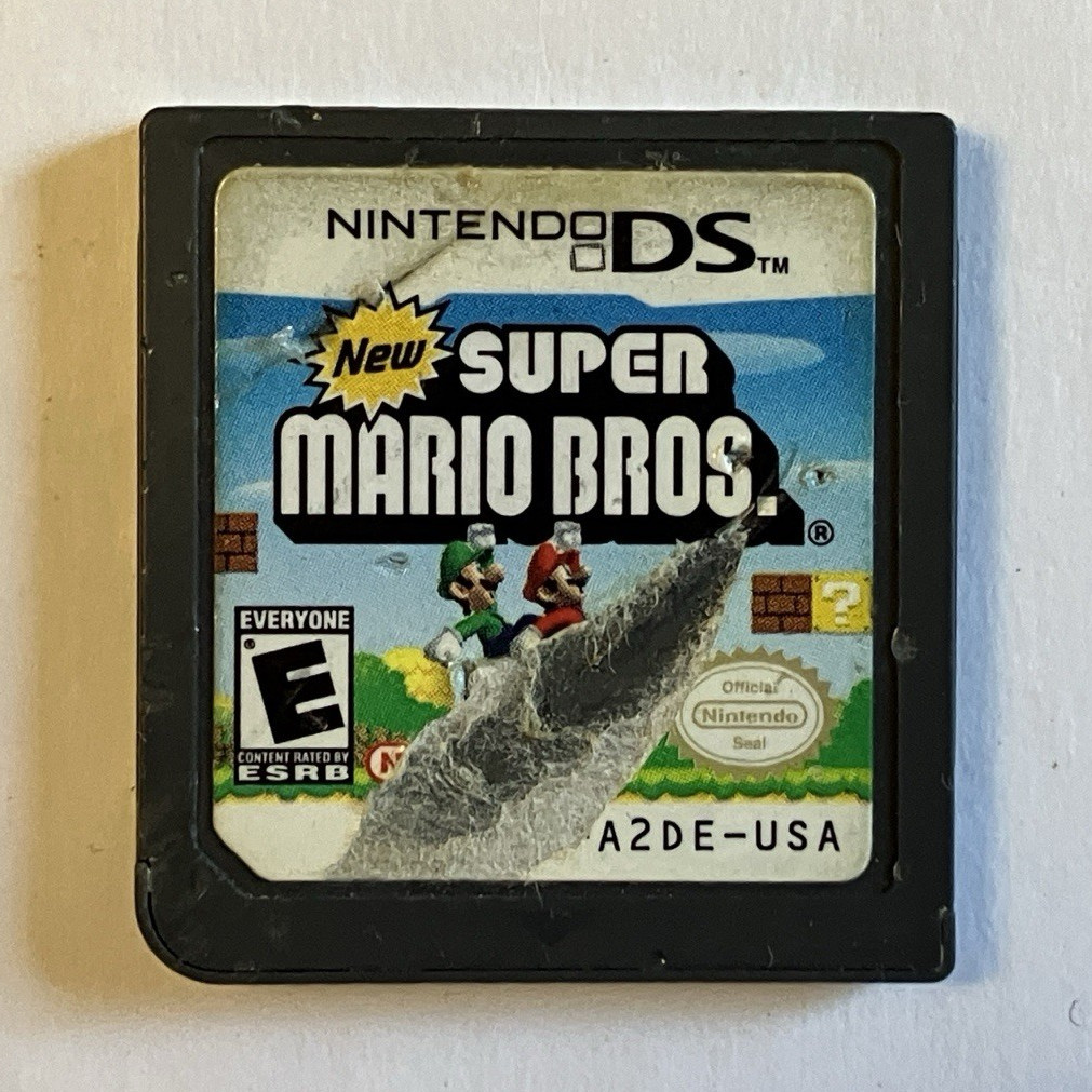 Nintendo New Super Mario Bros. Platformer Game for DS E NTSC-U/C (US/CA)