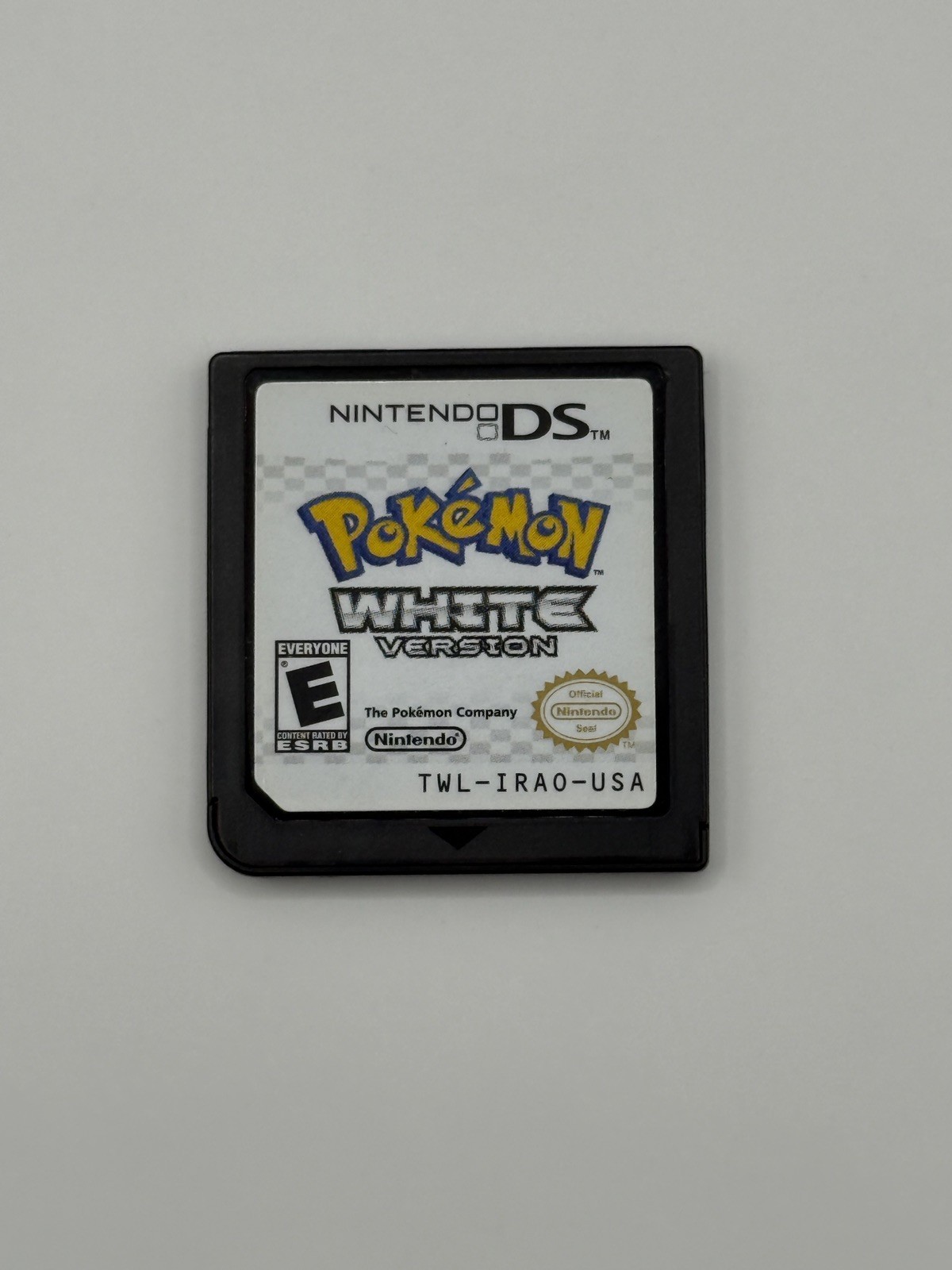 Pokémon White Version – Nintendo DS – CIB – Authentic – Tested & Working