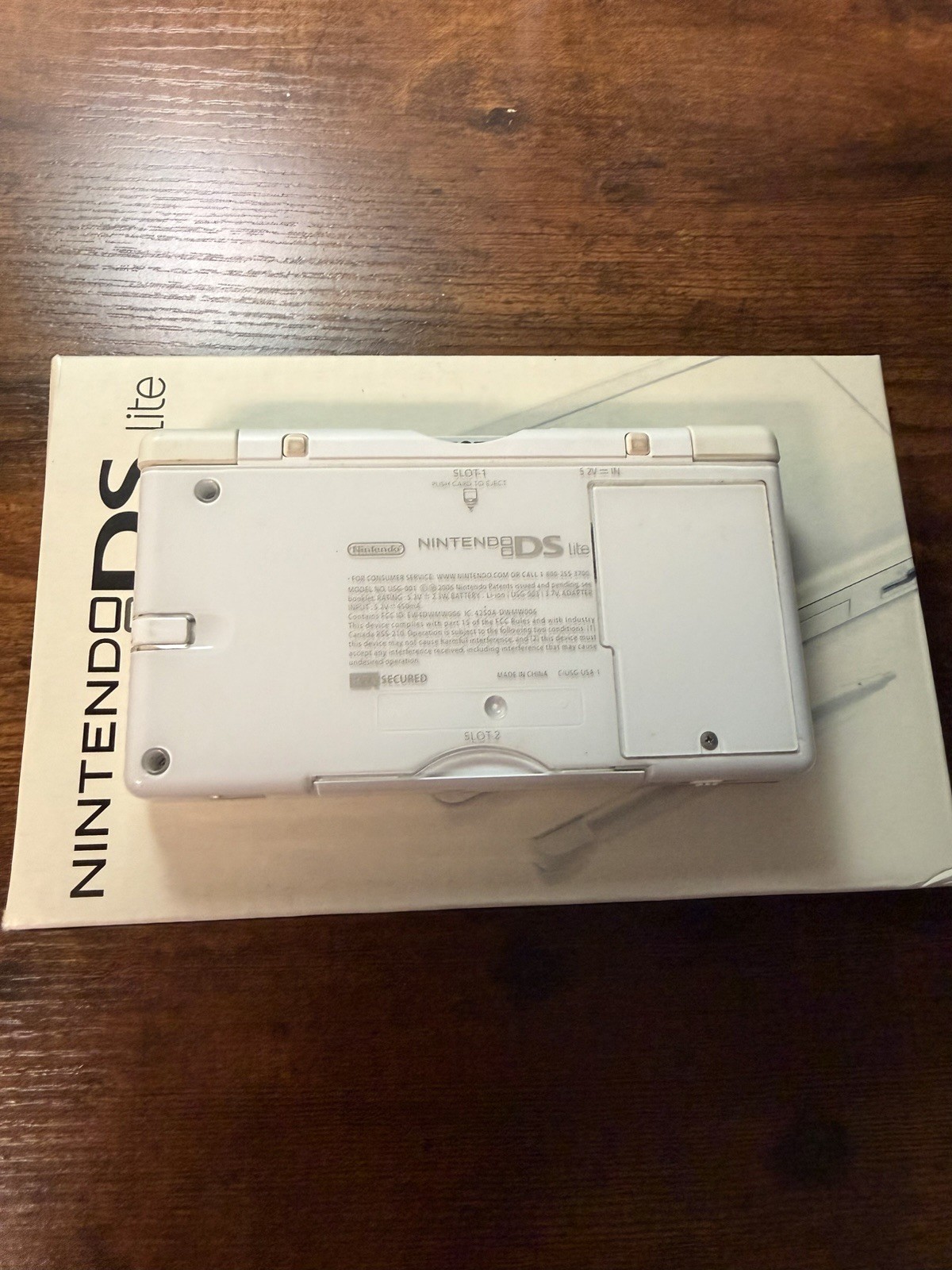 Nintendo DS Lite – White