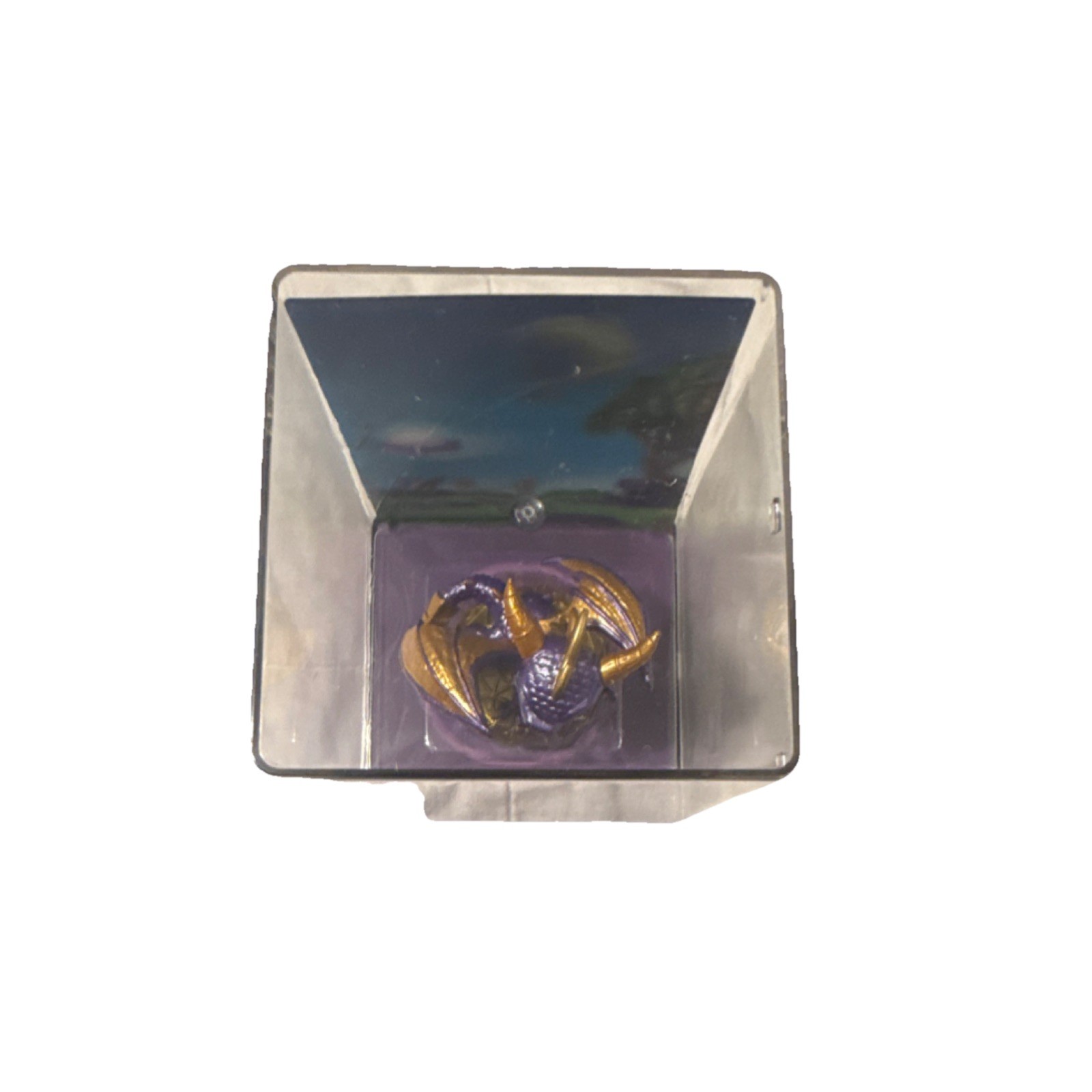Skylanders Eon’s Elite Spyro – OPENED – Great Condition – Display Case – Rare
