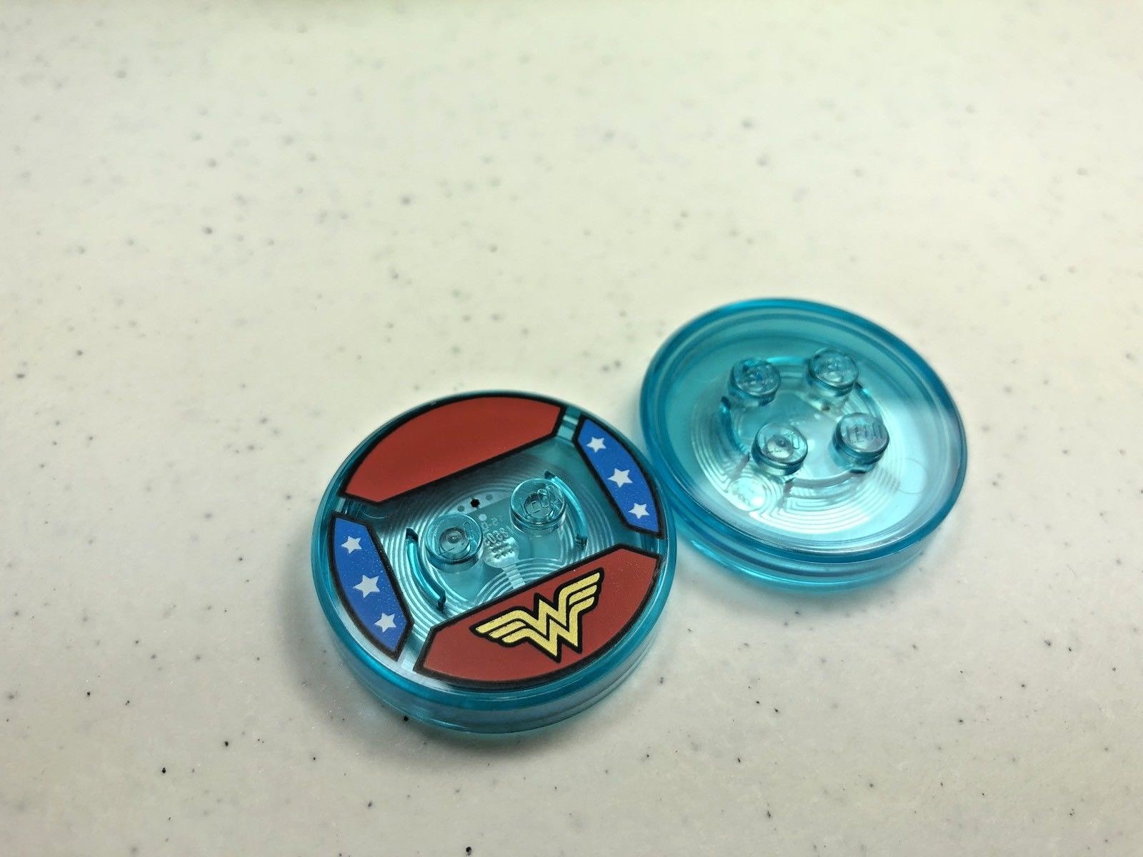 New LEGO Wonder Woman Dimensions Fun Pack Game Discs Player Toy Tags (x2)