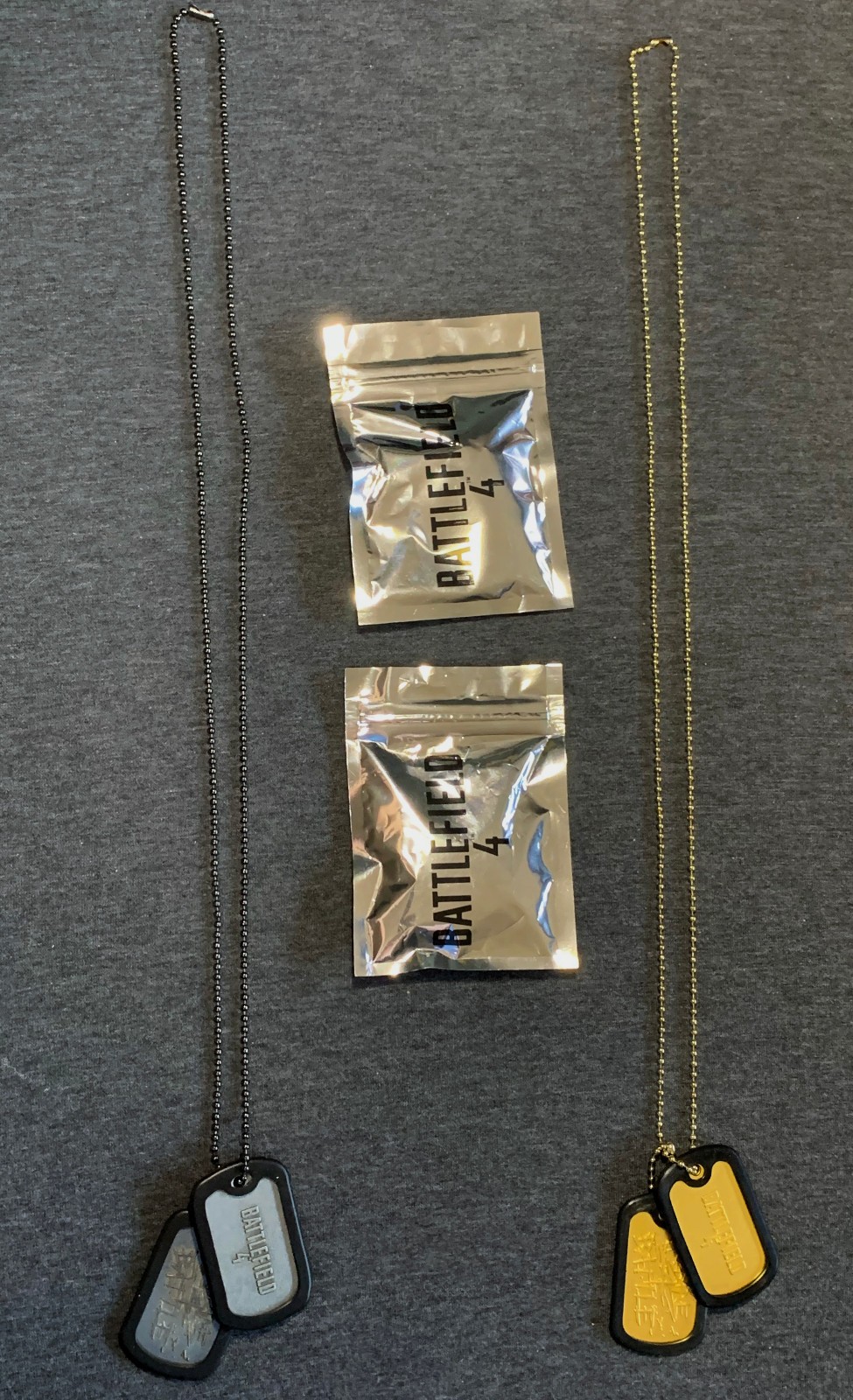 NEW RARE Battlefield 4 Prepare 4 Battle Dog Tag Necklace Set of 2 Gold & Silver