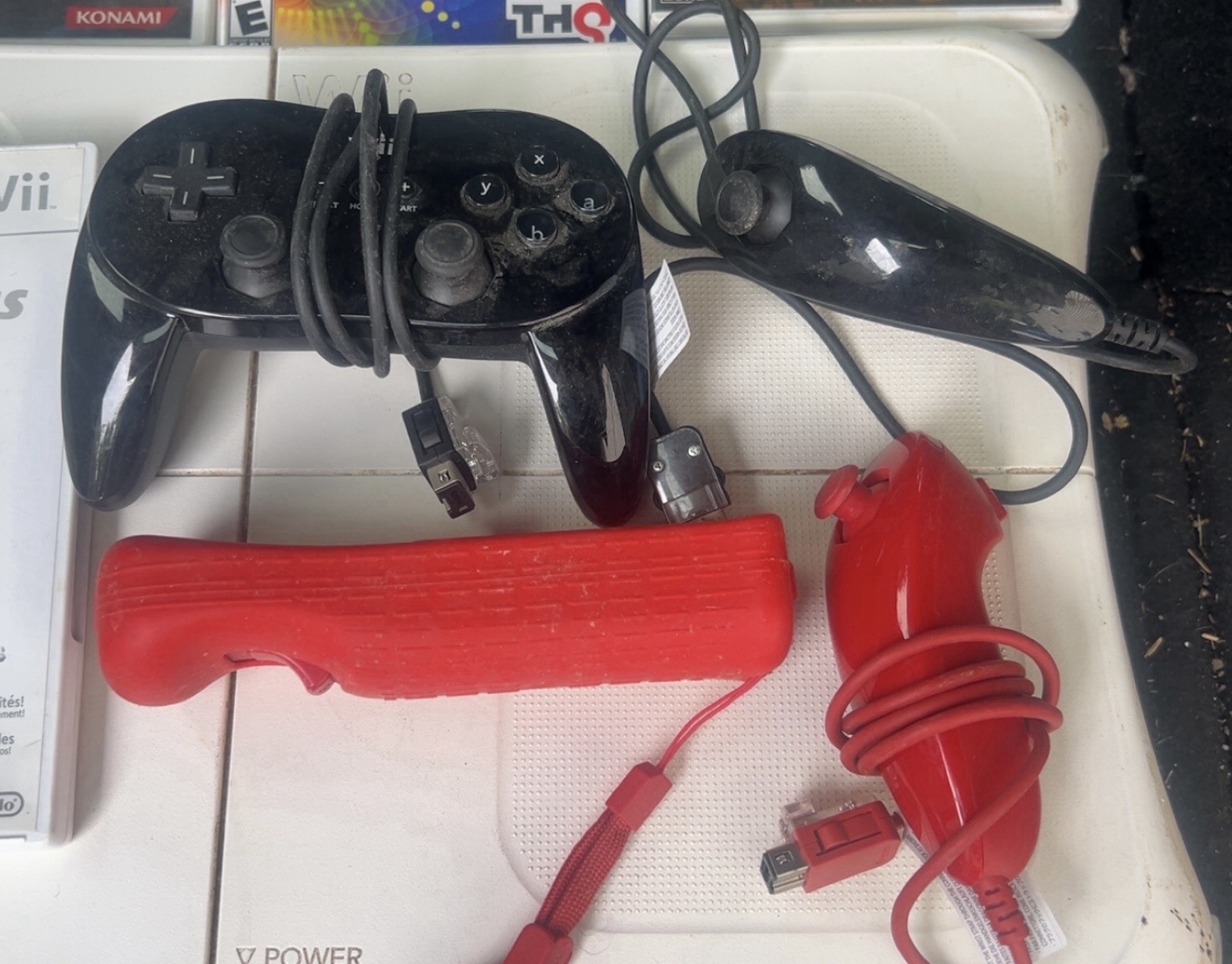 Nintendo Wii Mixed Lot w/ Balance Board, Wii Fit Plus, Wii Sports, Tetris