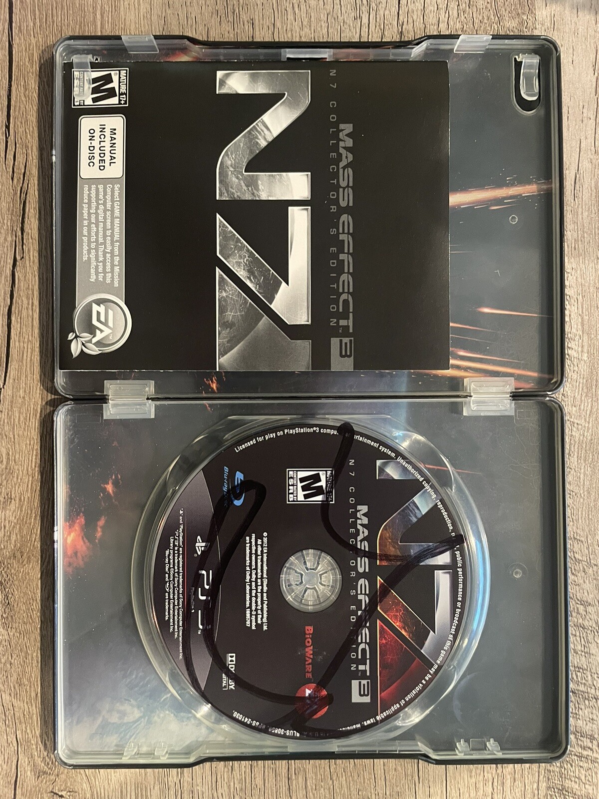 Mass Effect 3 — N7 Collector’s Edition; CIB (Sony PlayStation 3, 2012)
