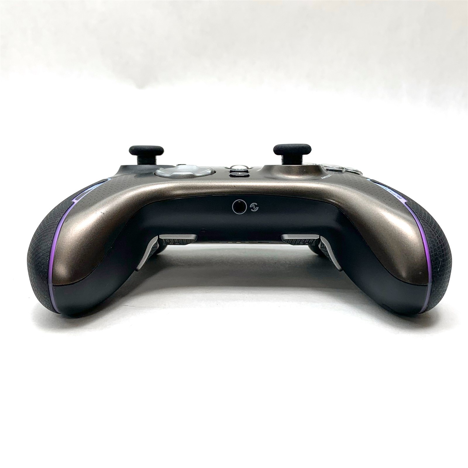 Turtle Beach Stealth Ultra TBS-0710-05 Xbox One XS Wireless Controller RGB Light