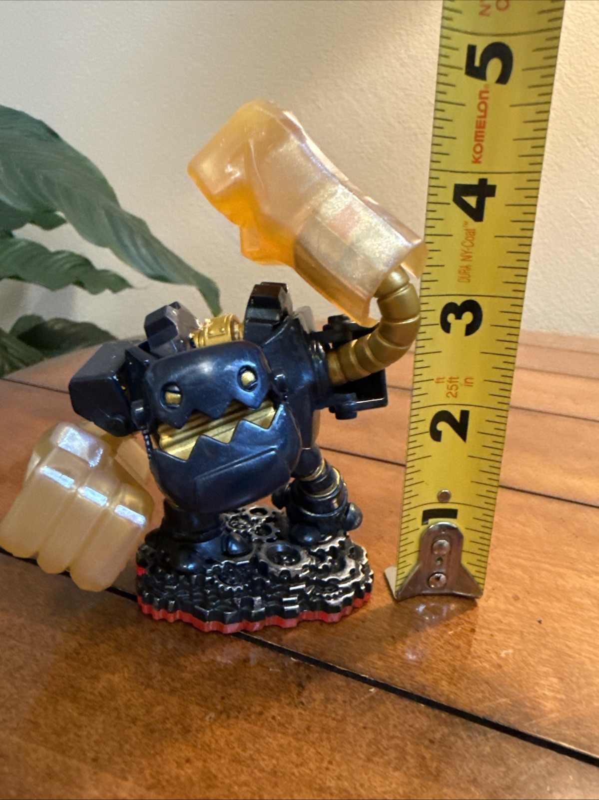 Skylanders Trap Team Legendary Jawbreaker Character Figure #87001888