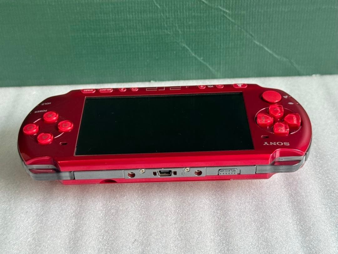 Excellent Sony PSP-3000 Red Console , Charger, memory card Tested