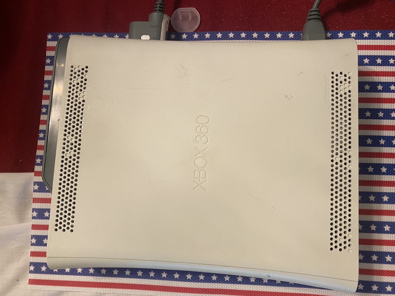 White XBOX 360 W/Power Adapters and 9 Games, TESTED