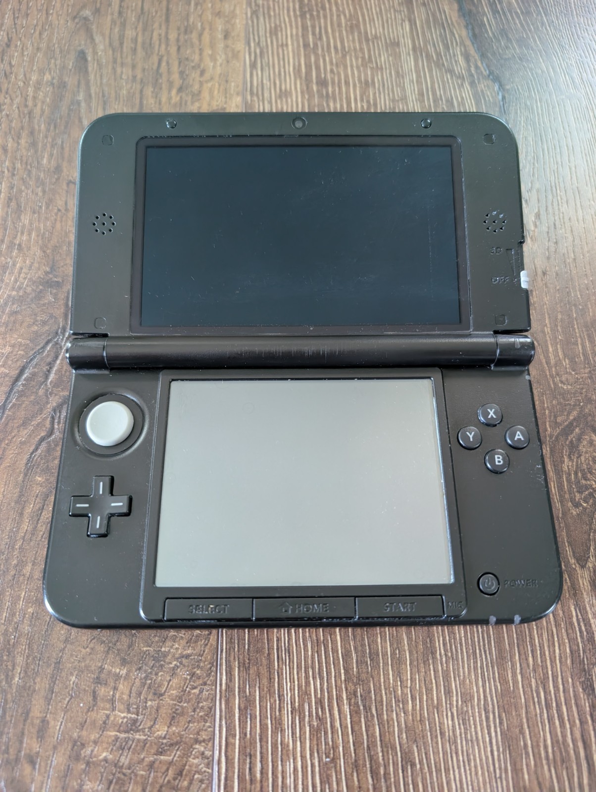 Nintendo 3DS XL Console – Red