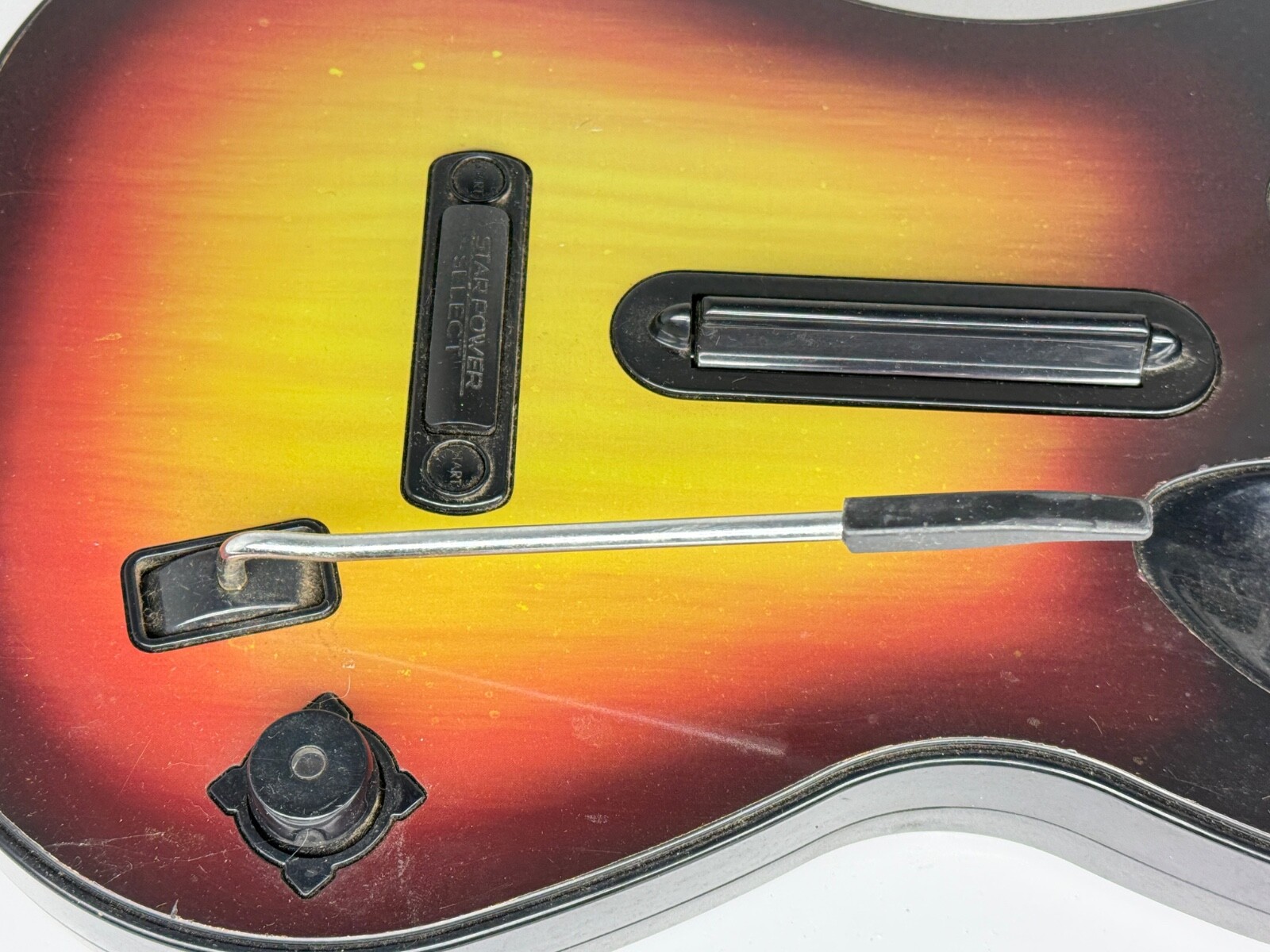 PS2 GUITAR HERO REDOCTANE SUNBURST WIRELESS CONTROLLER 95449.805 + BOX NO DONGLE