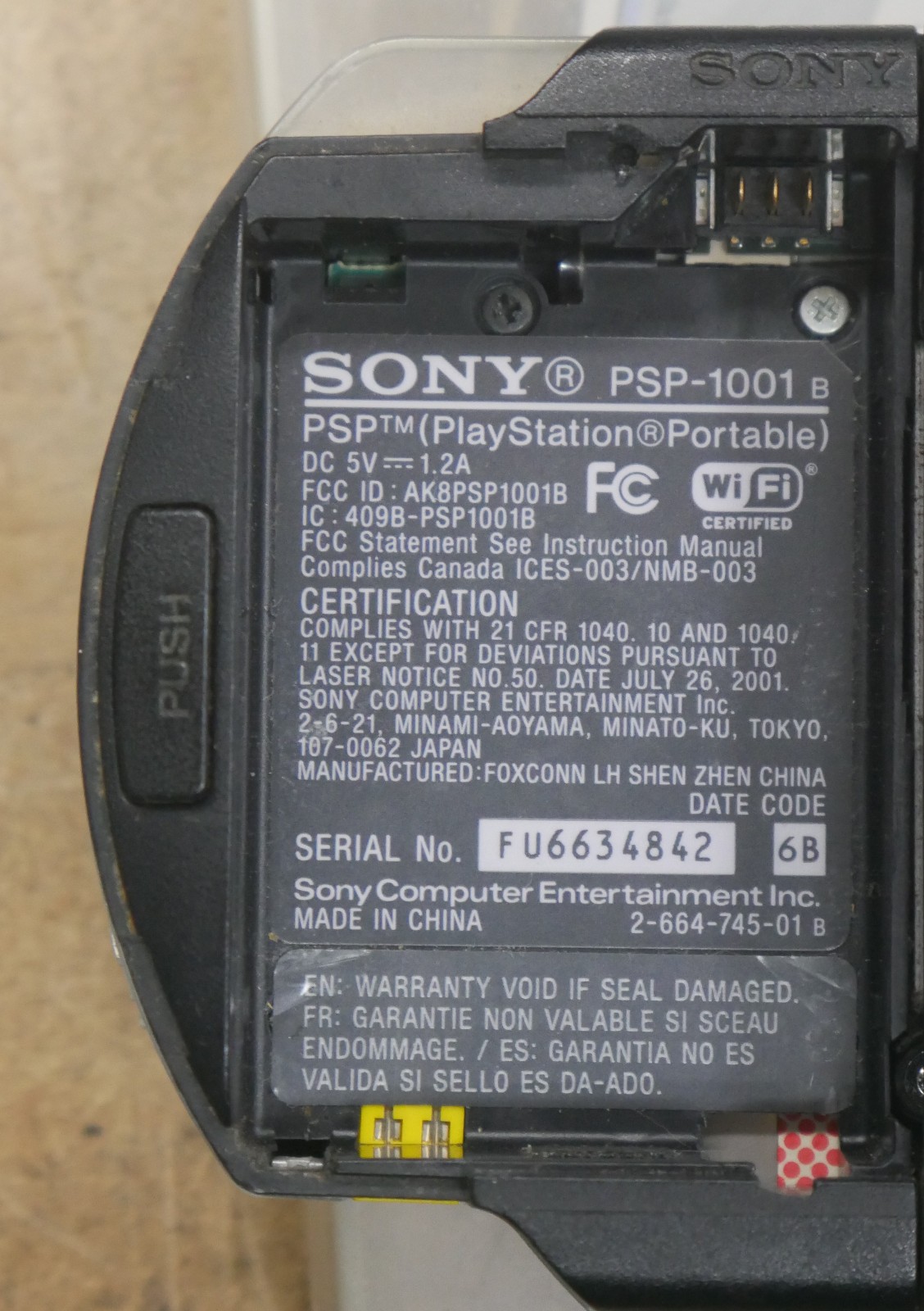 Sony PSP-1001 Piano Black & Games & Movies & Charger & Battery READ