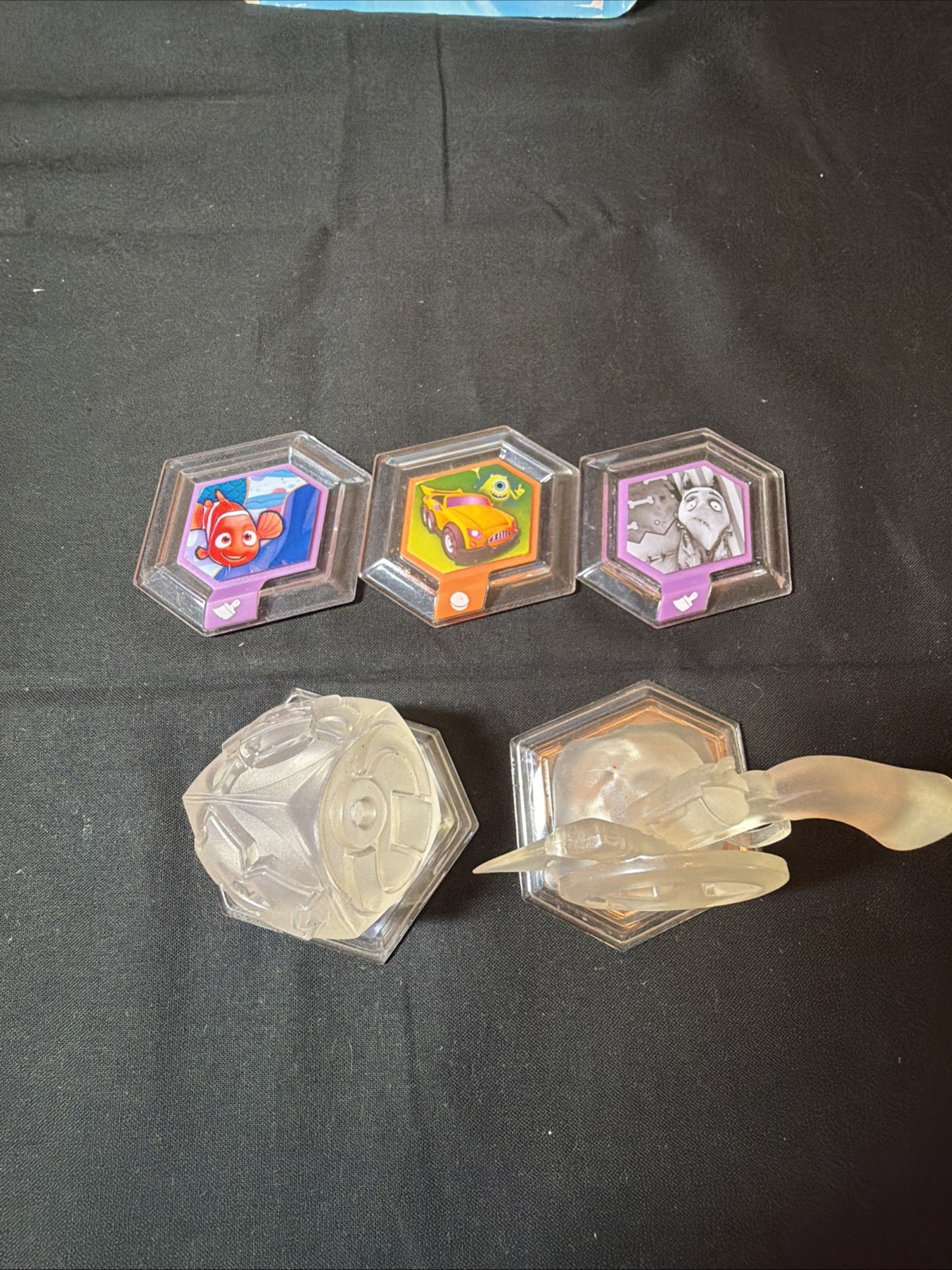 Skylanders Mixed Lot Of 35 Action Figure Toys+vehicles+2 Xbox Game DVDs