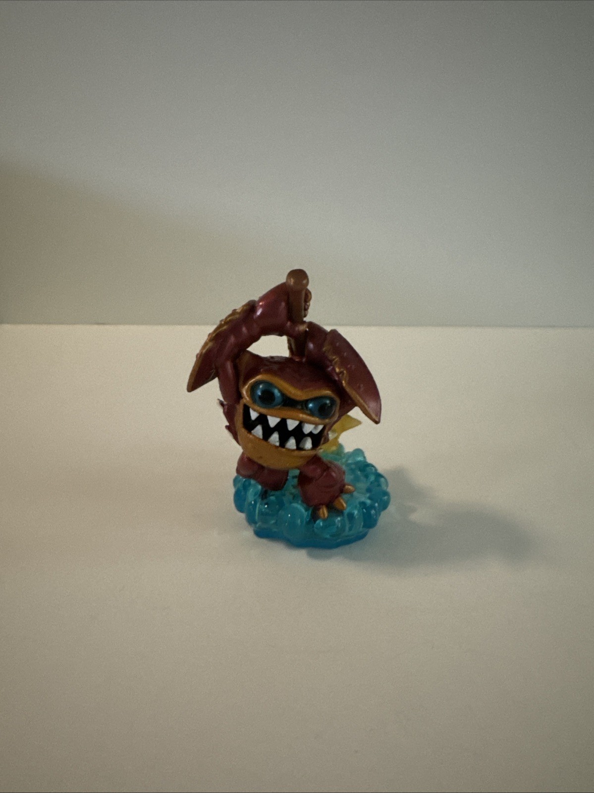 Skylanders Swap Force Lightcore Wham Shell