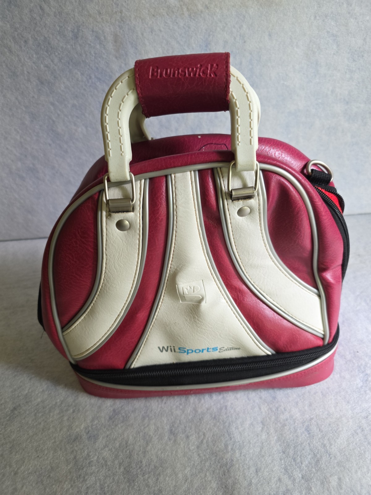Nintendo Wii Sports Edition Brunswick Bowling Bag Design Carrying Case Storage