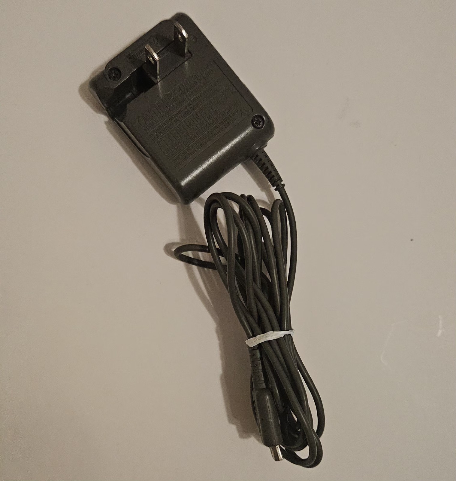 Nintendo NDS DS Lite AC Adapter USG-002 JPN USA Battery Charger USG-001