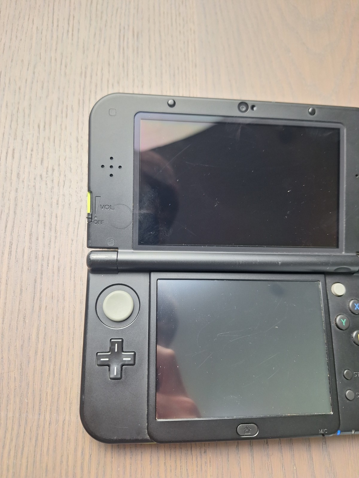 New Nintendo 3DS XL Lime Black | Charger + 32GB SD Card | Region Free
