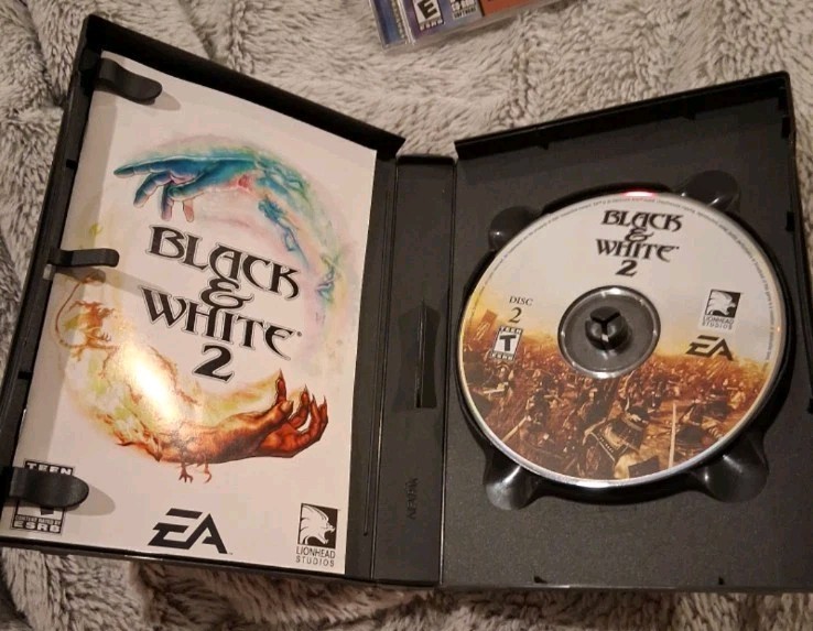Black and White 2 PC Game EA Lionhead Studios Manual Included missing disk 1