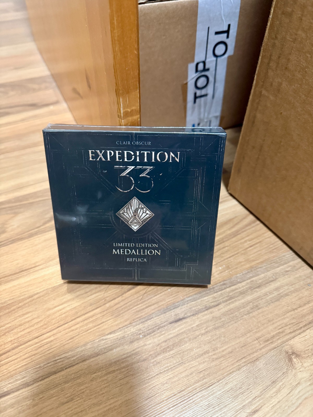 Expedition 33 – Lumiere Limited Edition – New SEALED – Medallion /3333
