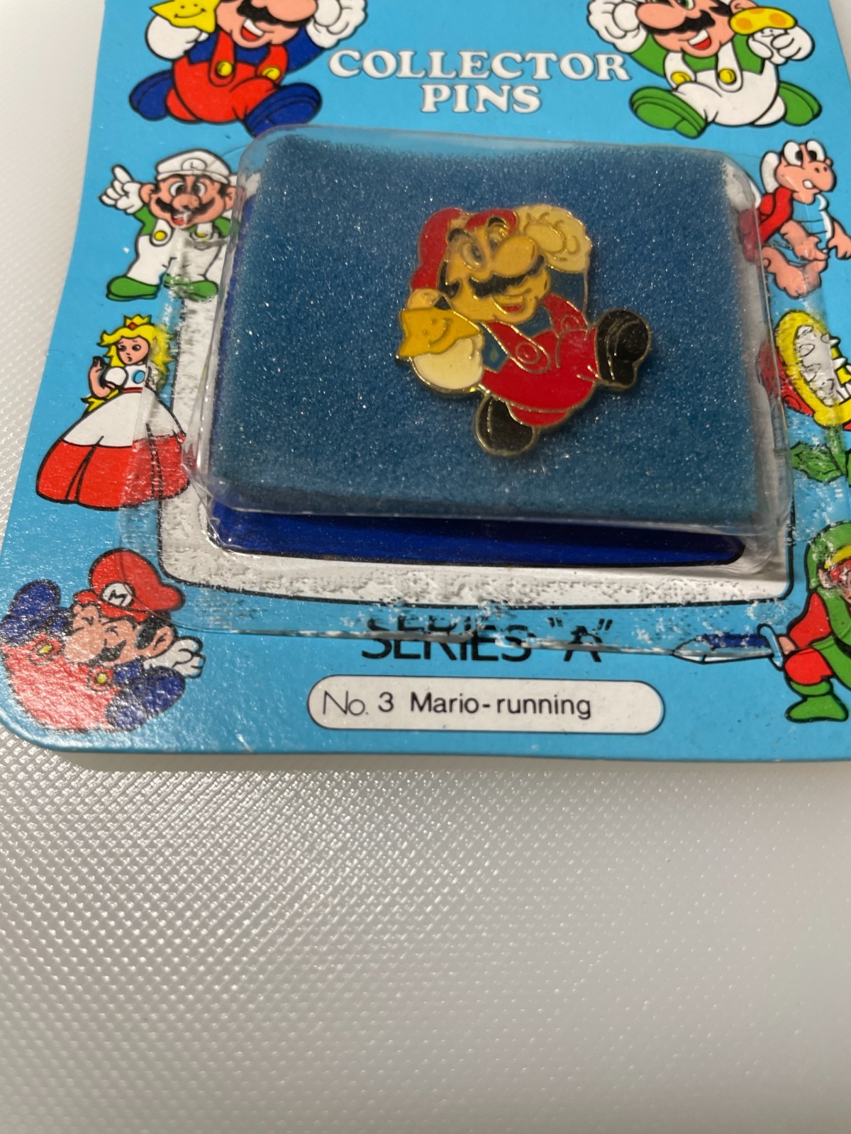 Nintendo Collectors Enamel Pin 1989 Super Mario Series “A” Running Mario #3 New