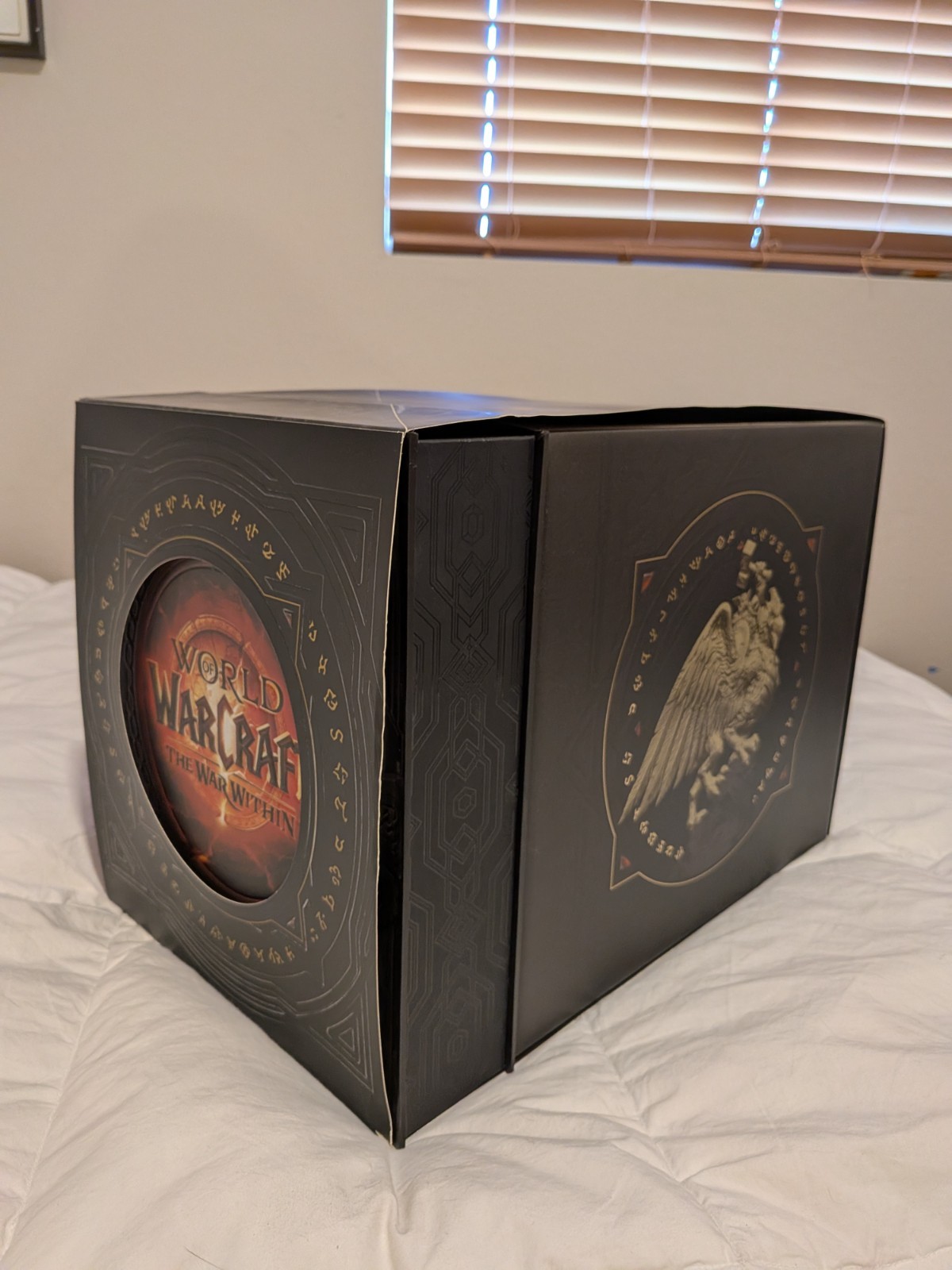 World of Warcraft 20th Anniversary Collector’s Edition With Statue (No Code)
