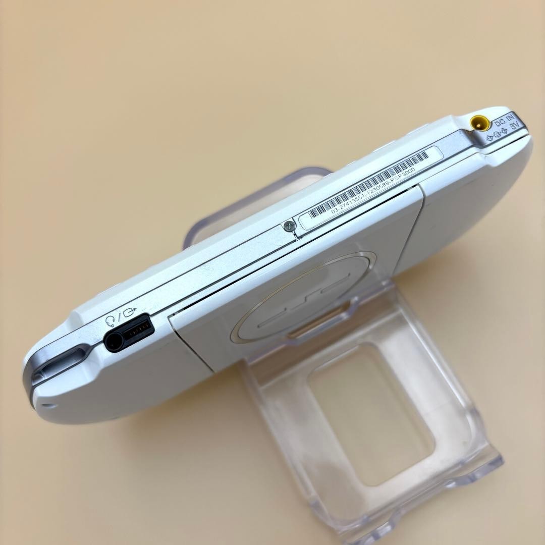 Excellent Sony PSP 3000 Pearl White Tested