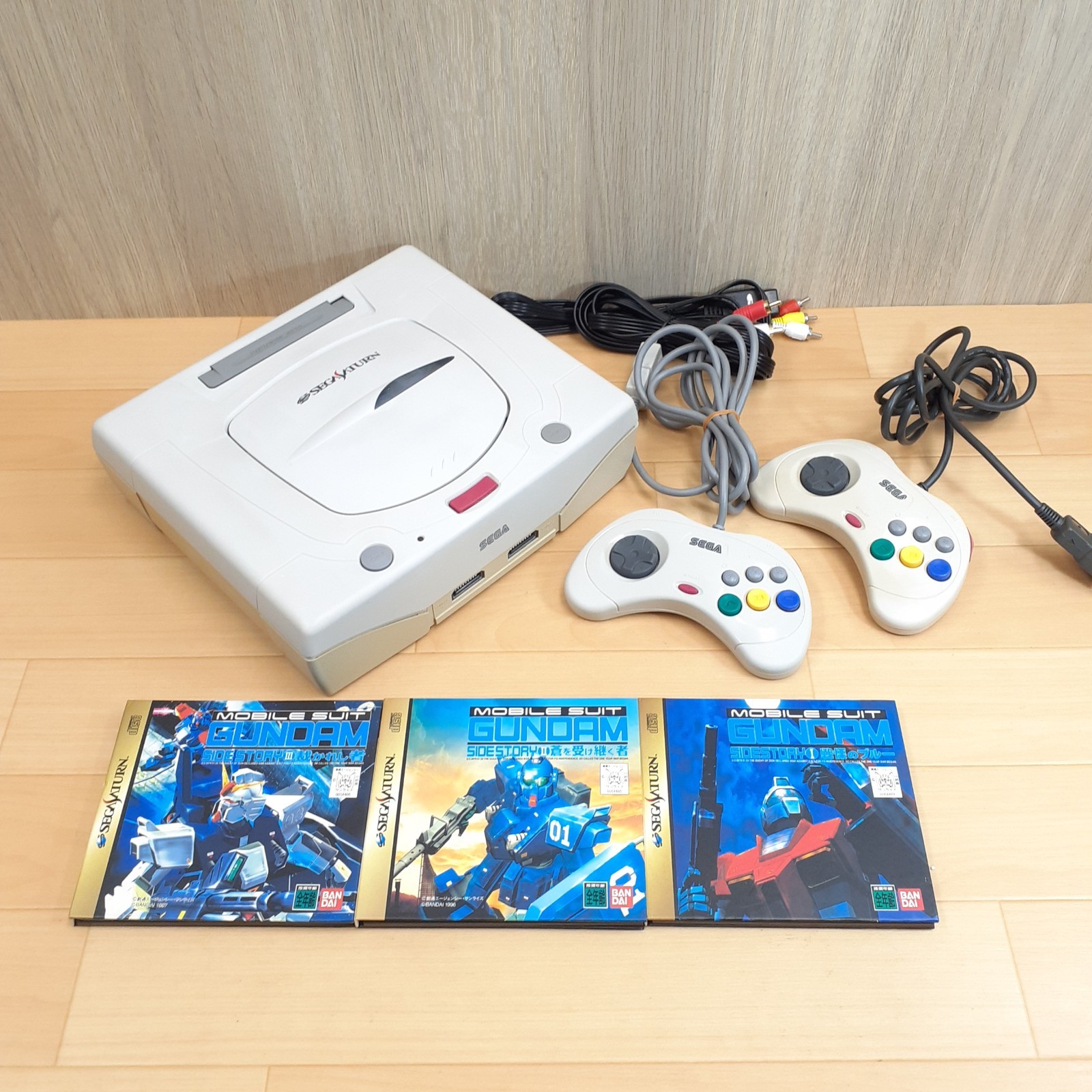 Sega Saturn Console Japan White Bundle with 3 Games 2 Controllers tested NTSC-J