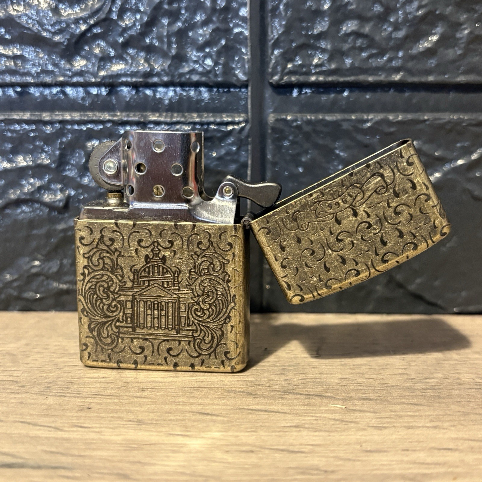 Resident Evil Requiem Lighter Antique Brass | Grace Ashcroft | Flip Top Style