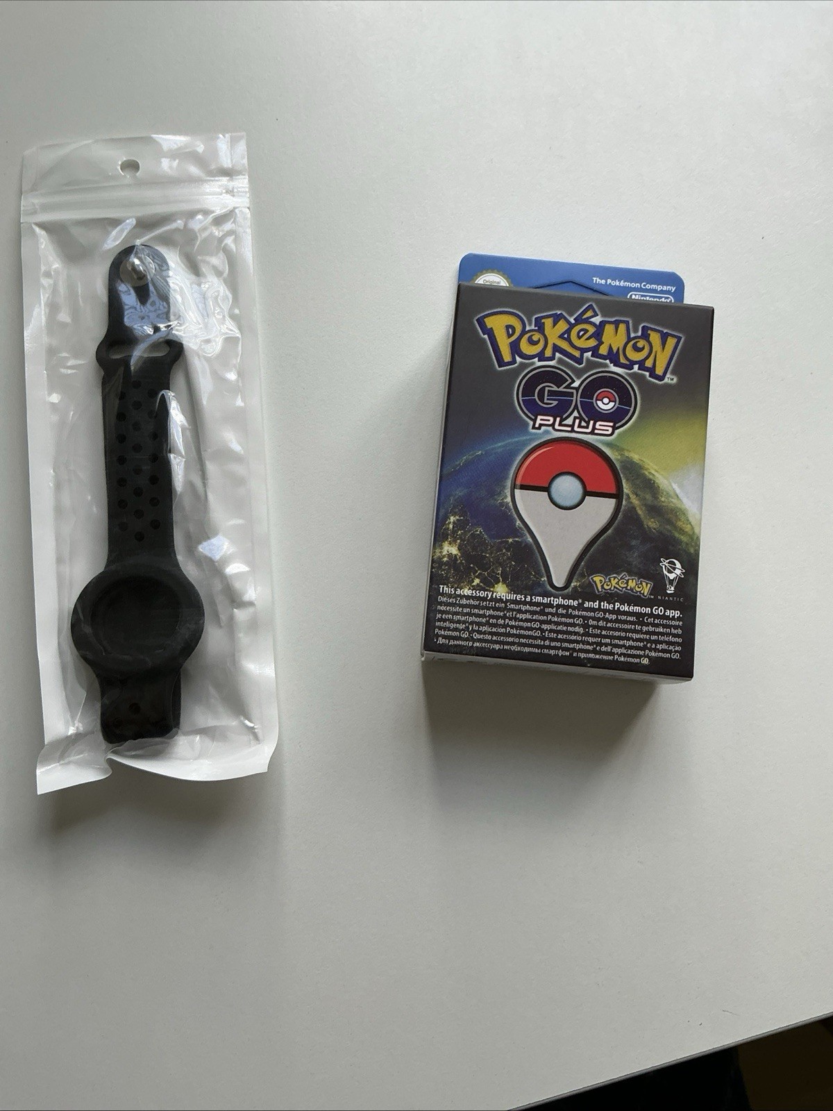 NEW UPGRADED Pokemon GO Plus Bracelet Auto Catcher Nintendo rechargeable