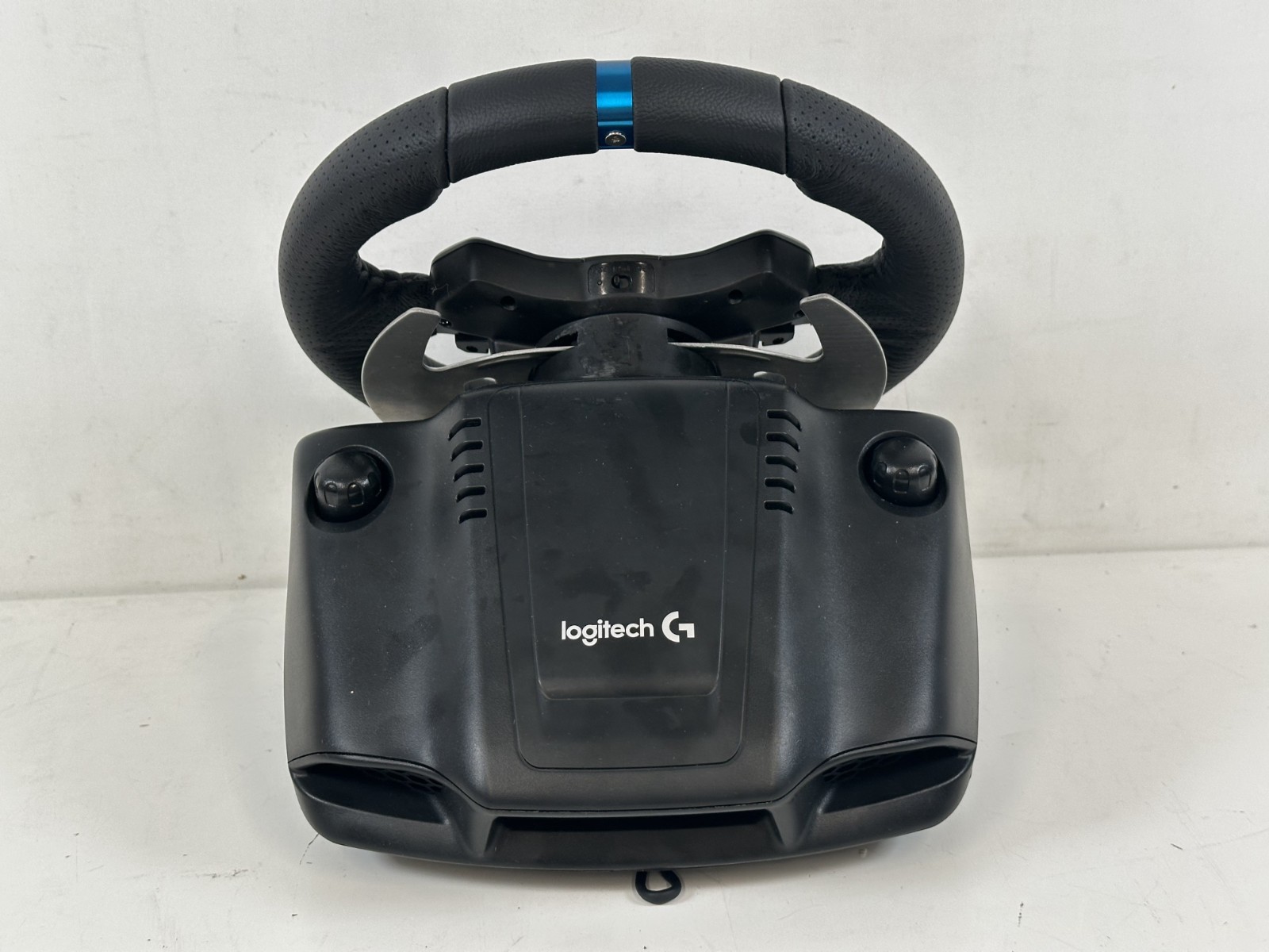 Logitech G29 Driving Force Racing Wheel and Floor Pedals – Black READ