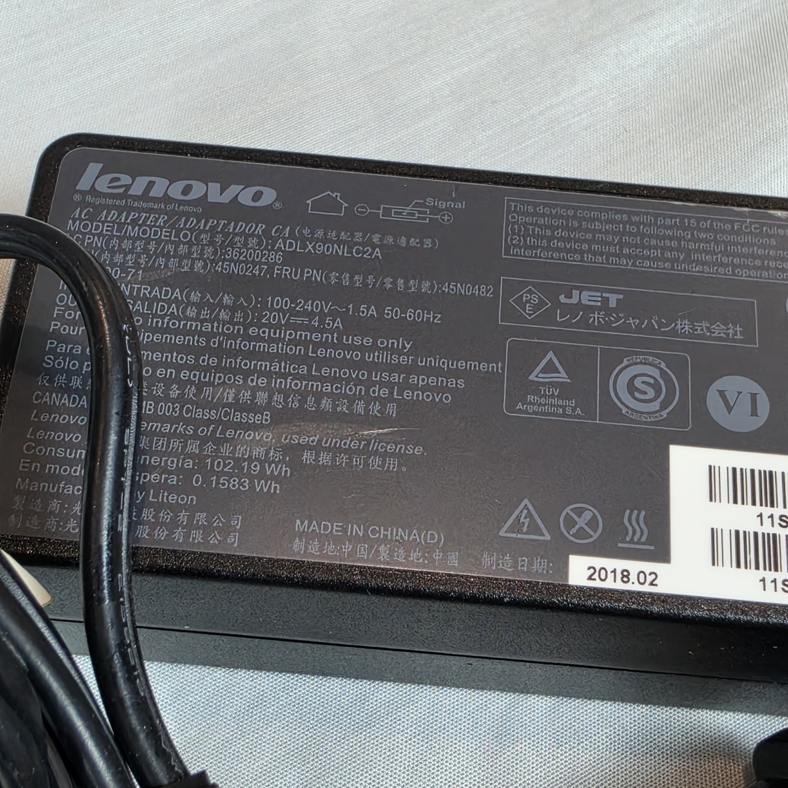 Lenovo ThinkPad Universal USB-C Dock 40AY LDA-KP SD21B41468 w/ 90W Charger