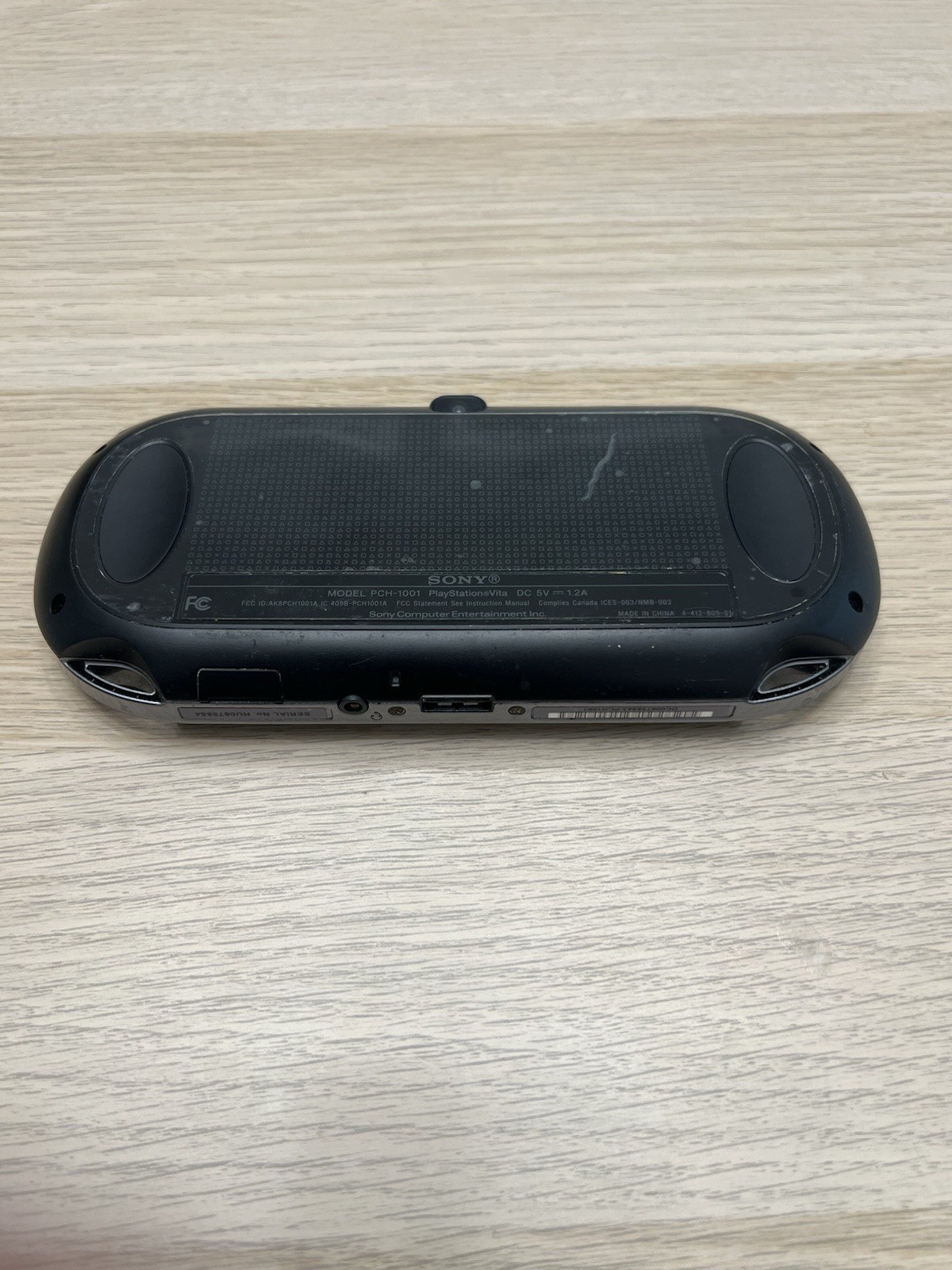 Sony PS Vita PCH-1001 Handheld System Console Black Wi-Fi NTSC-U/C 8GB