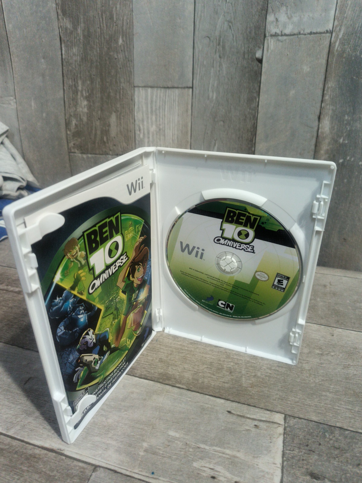 Ben 10: Omniverse (Nintendo Wii, 2012) Complete w/ Manual