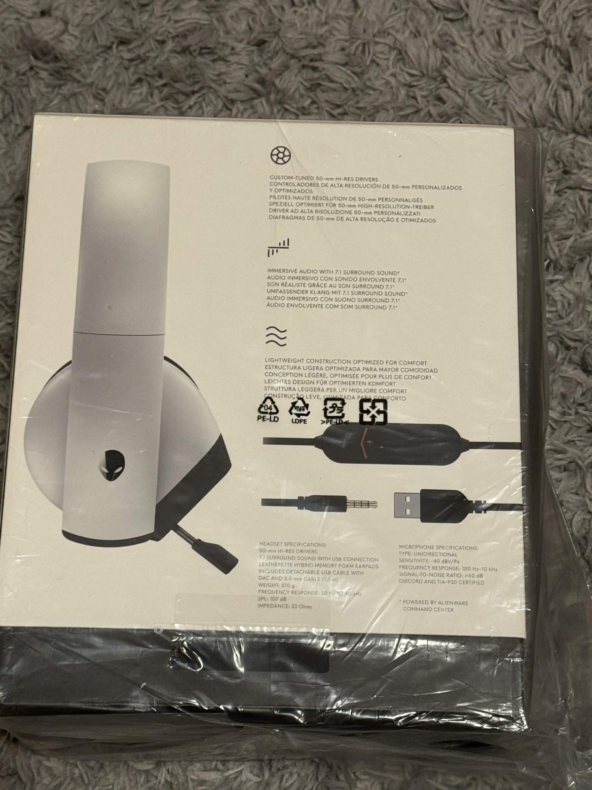 Alienware Ear-Cup (Over the Ear) 7.1 PC Gaming Headset Gray – AW510H