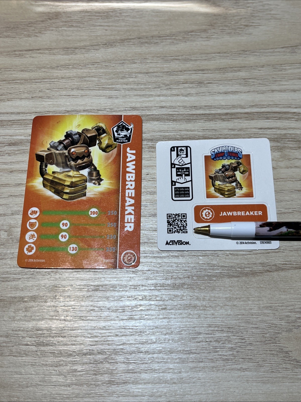 Skylanders Jawbreaker Trap Team Trap Master Toy Video Game With Card & Sticker