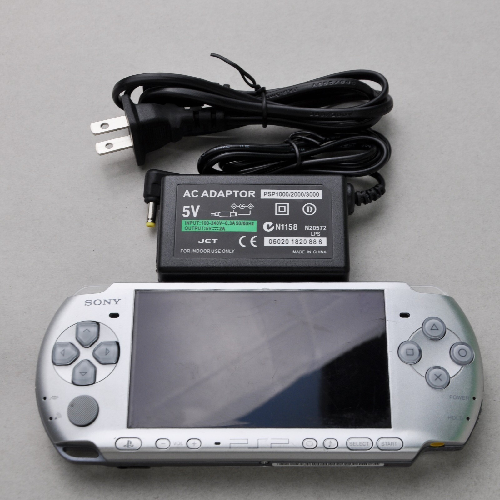 Sony PlayStation PSP 3000 Console 32GB & Charger/New Battery Region Free