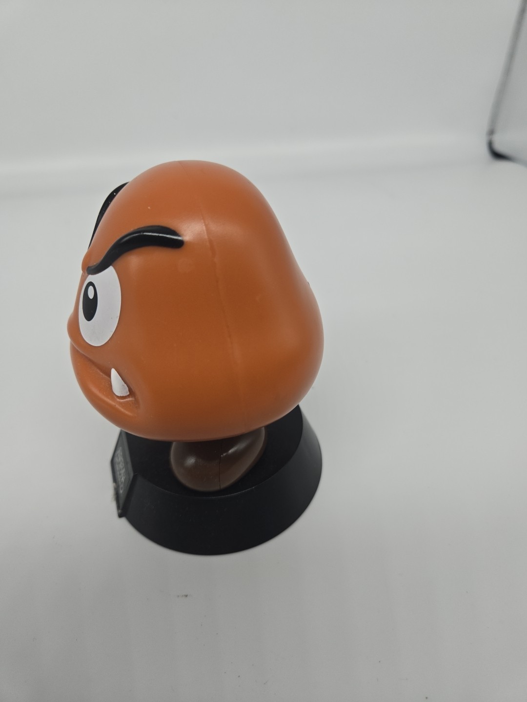 Paladone Icons Nintendo Super Mario Goomba Light #002 Works Lights Up