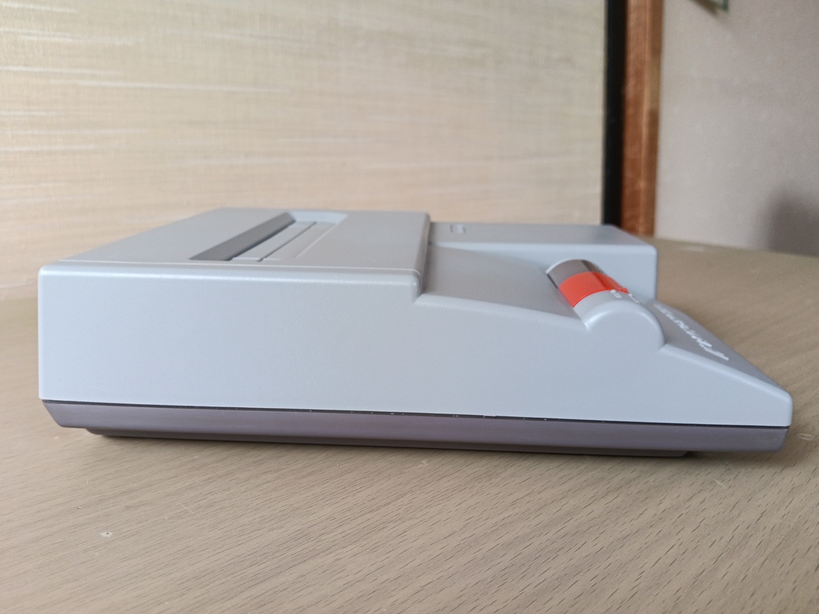 Nintendo New Famicom Console AV Complete good condition TESTED /painted/NES-2