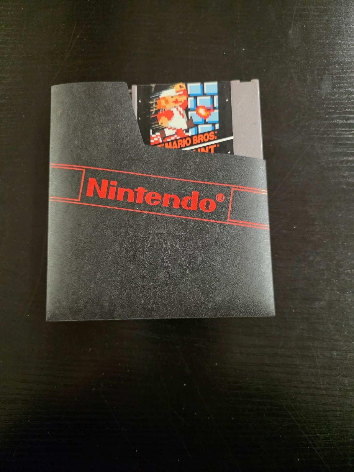 Duck Hunt (Nintendo NES, 1985) Complete CIB Hang Tab 5-Screw w/ Manual and Cover