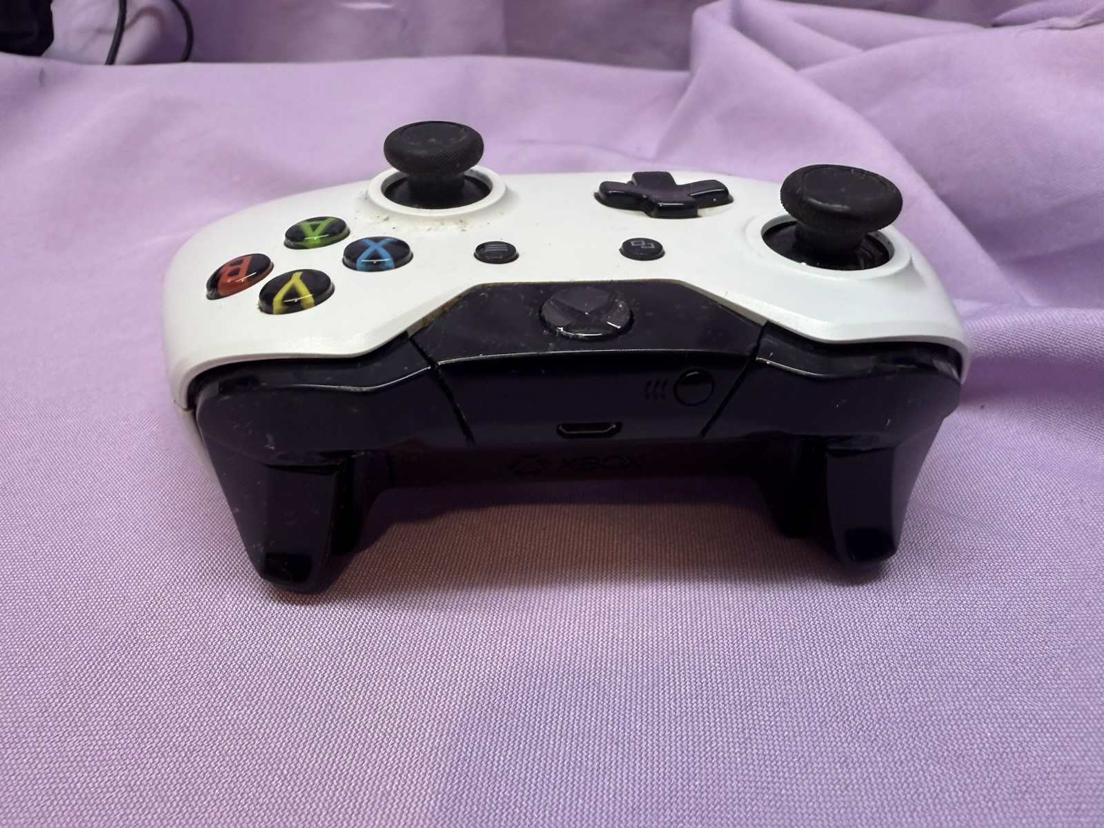 Xbox One 1537 White Wireless Controller! Excellent! Works Great! Ships Free!