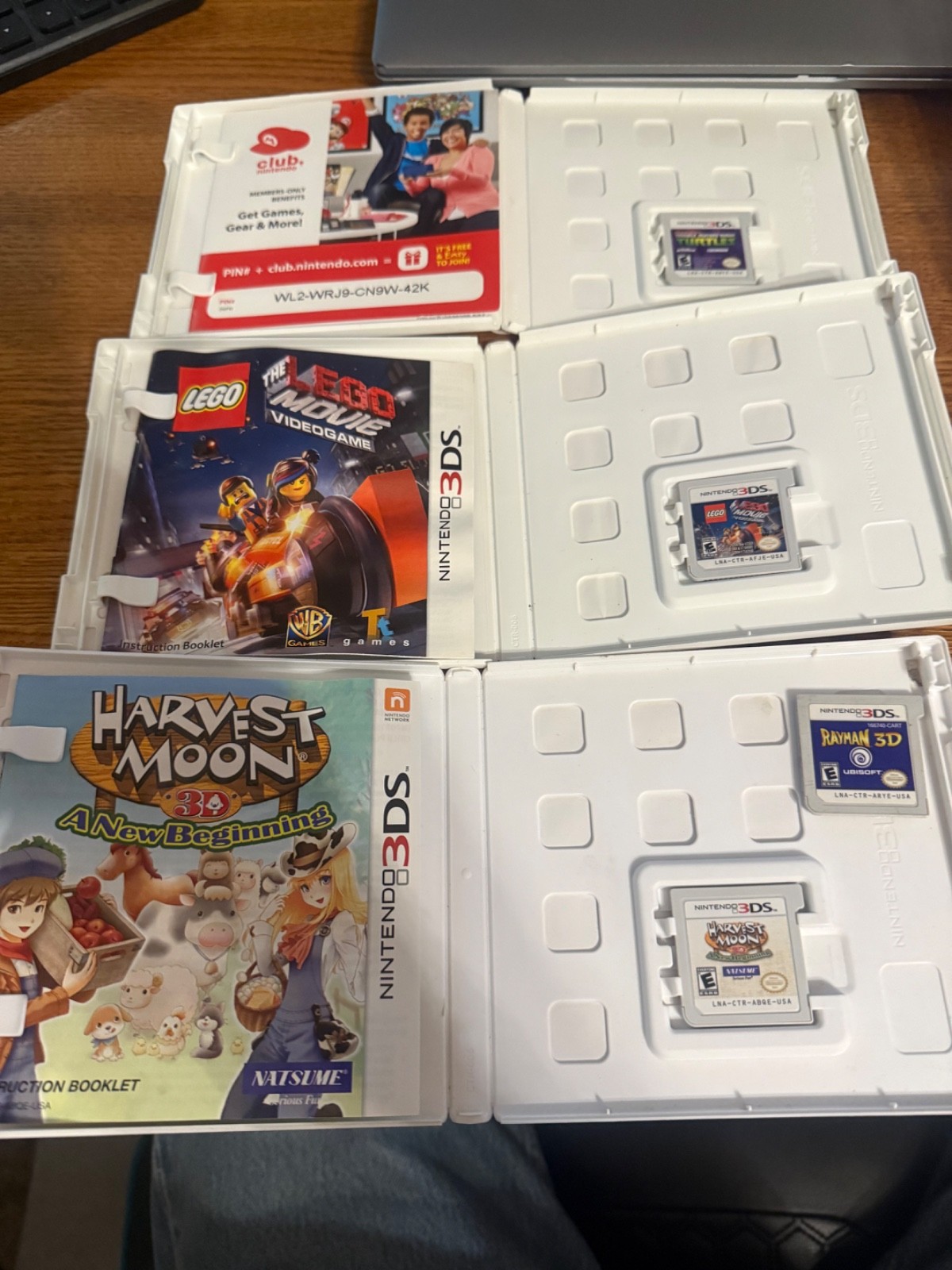 Nintendo 3DS Games lot – harvest moon, tmnt, Lego movie and Rayman 3d