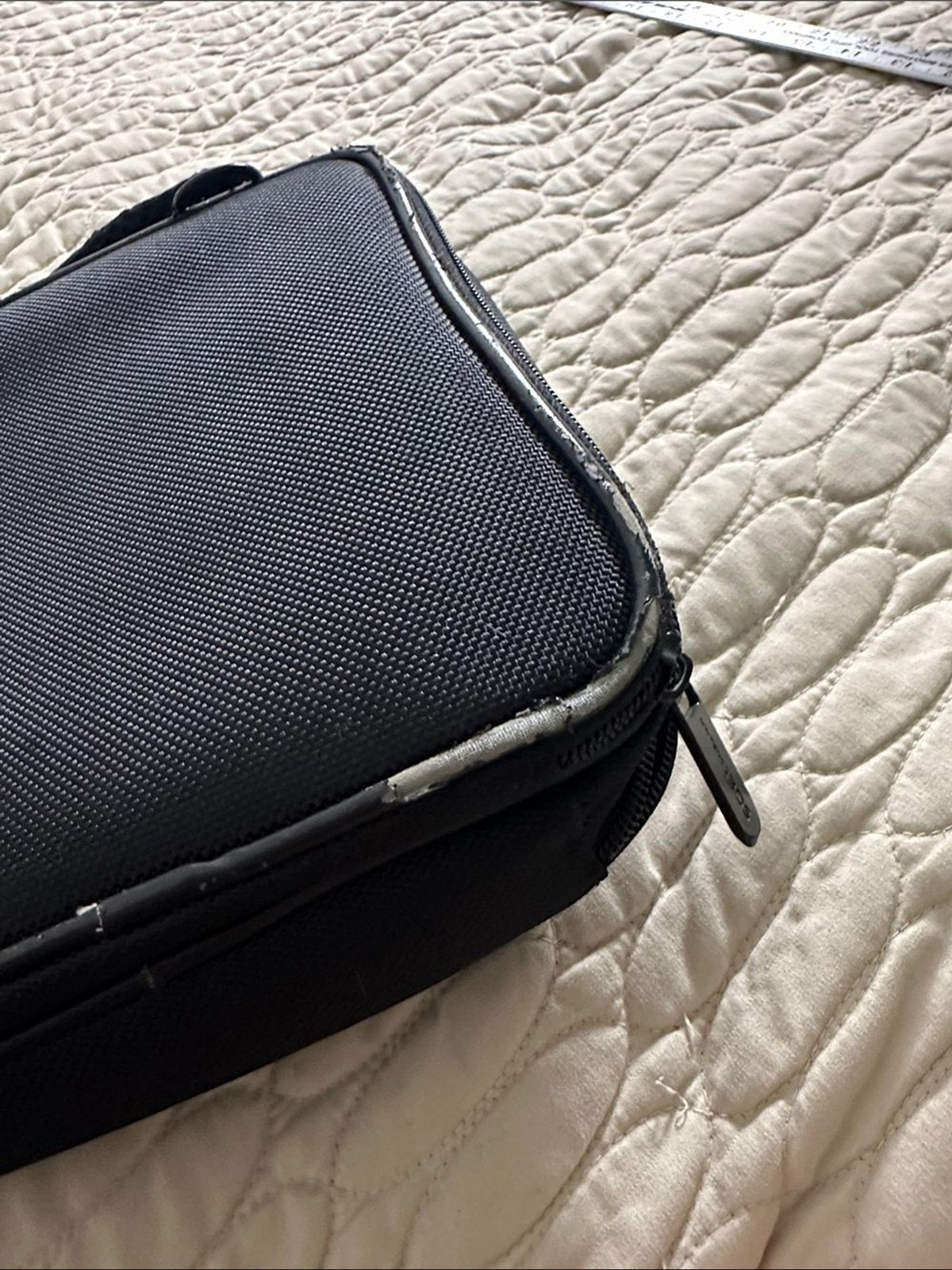 Nintendo Black 3DS Travel Elite Transporter Case with Handle No Strap Padded