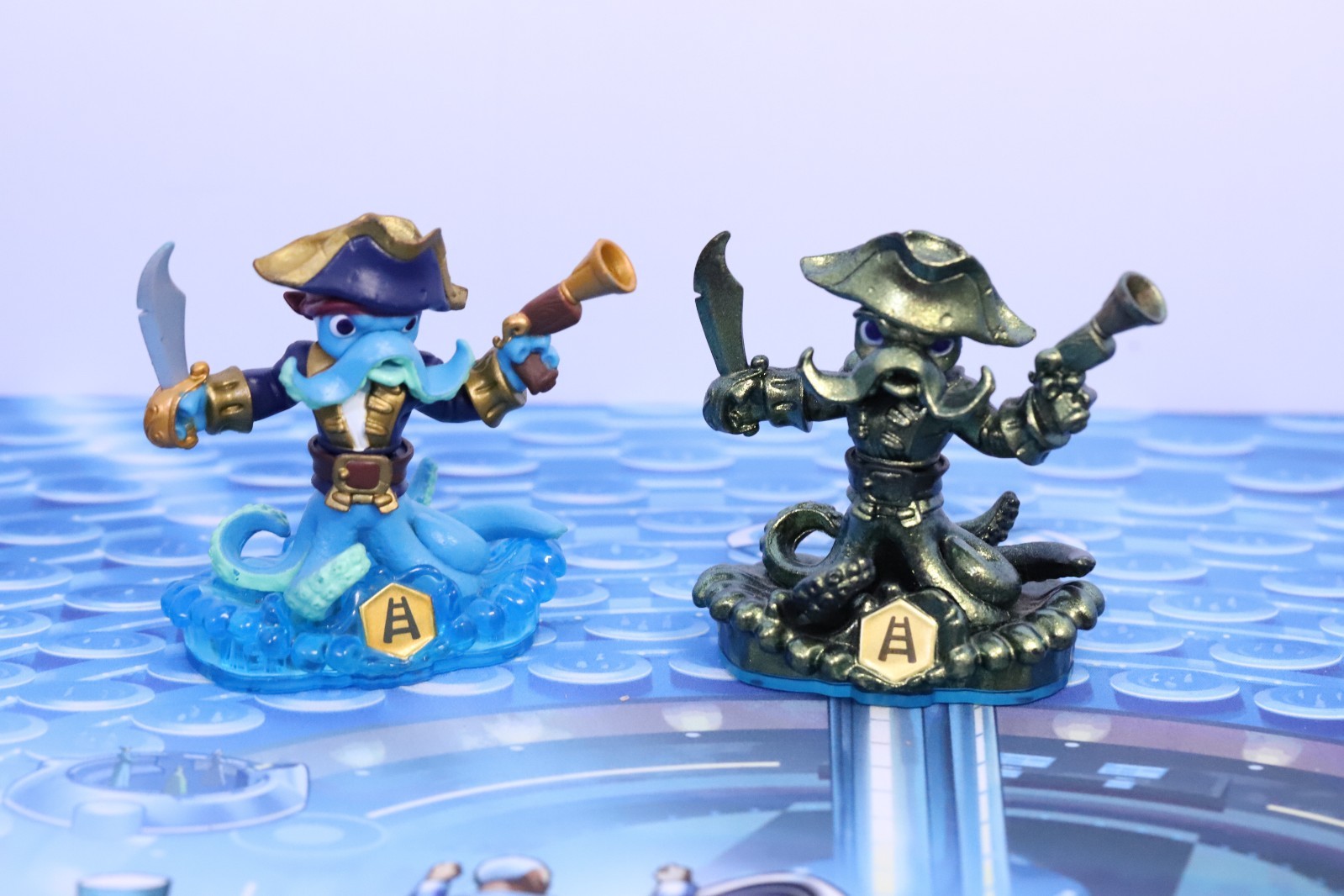 Activision Skylanders Giants and Regular Series 1 and 2 – Lot of 6 Figures