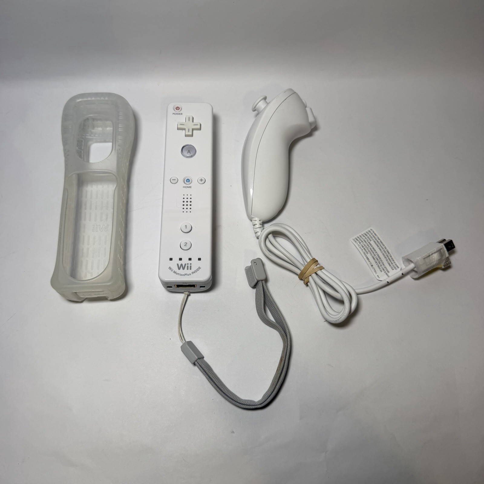 Nintendo Wii RVL-036 Motion Plus White Remote Controller Cover & Nunchuck Tested