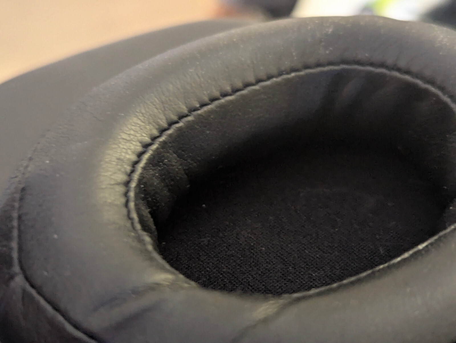 SteelSeries Arctis Pro Black Soft Synthetic Leather + Memory Foam Ear Cushions