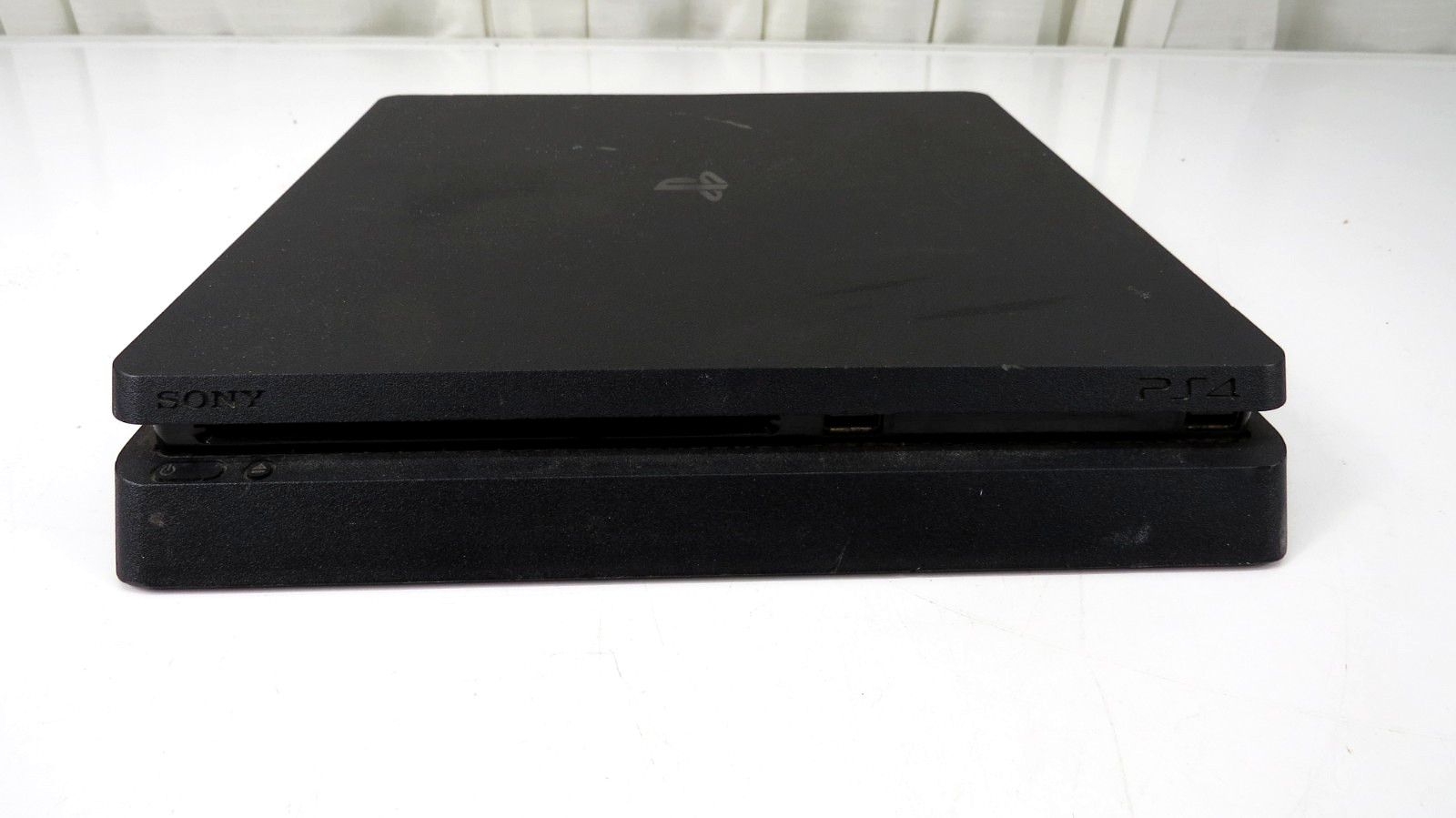Sony PlayStation 4 PS4 Slim Console CUH-2215B W/Power Cord & HDMI Cable